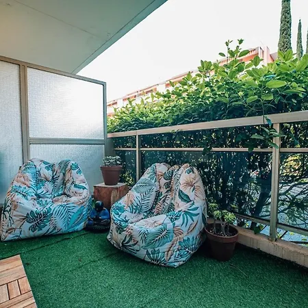 Studio Riviera Piscine, Parking Et Animaux Acceptes *