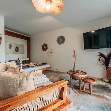 Appartement Studio Riviera Piscine, Parking Et Animaux Acceptes