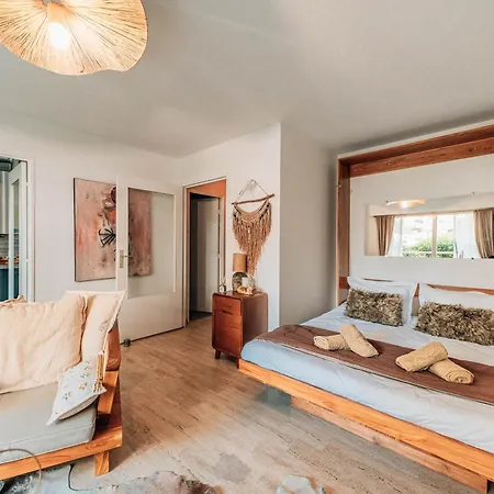 Apartamento Riviera Piscine, Parking Et Animaux Acceptés *