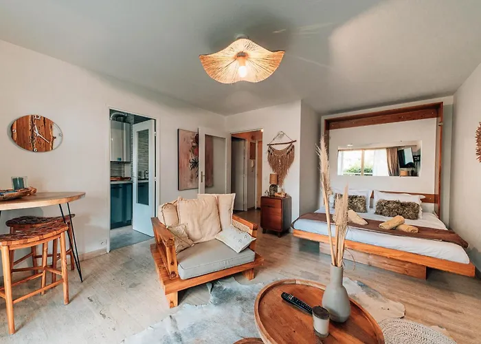 Apartamento Riviera Piscine, Parking Et Animaux Acceptés *